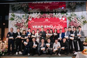 tiệc year end party 2023 happy home